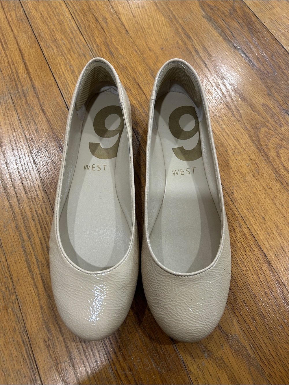 Nine West Cream Ballet Flats